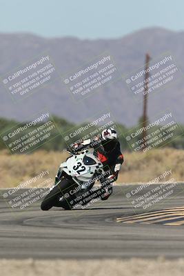 media/Oct-13-2025-Moto Forza (Mon) [[a66d839500]]/3-B Group/Session 3 (Turn 16)/